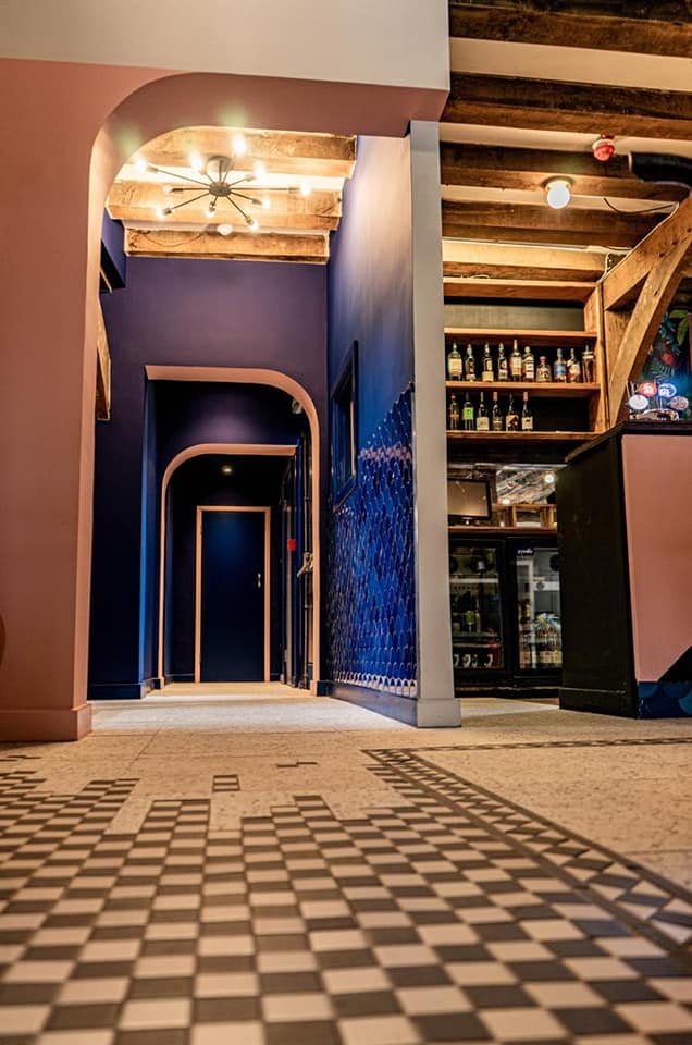 The Psychology of Restaurant Interiors: How Design Influences Dining