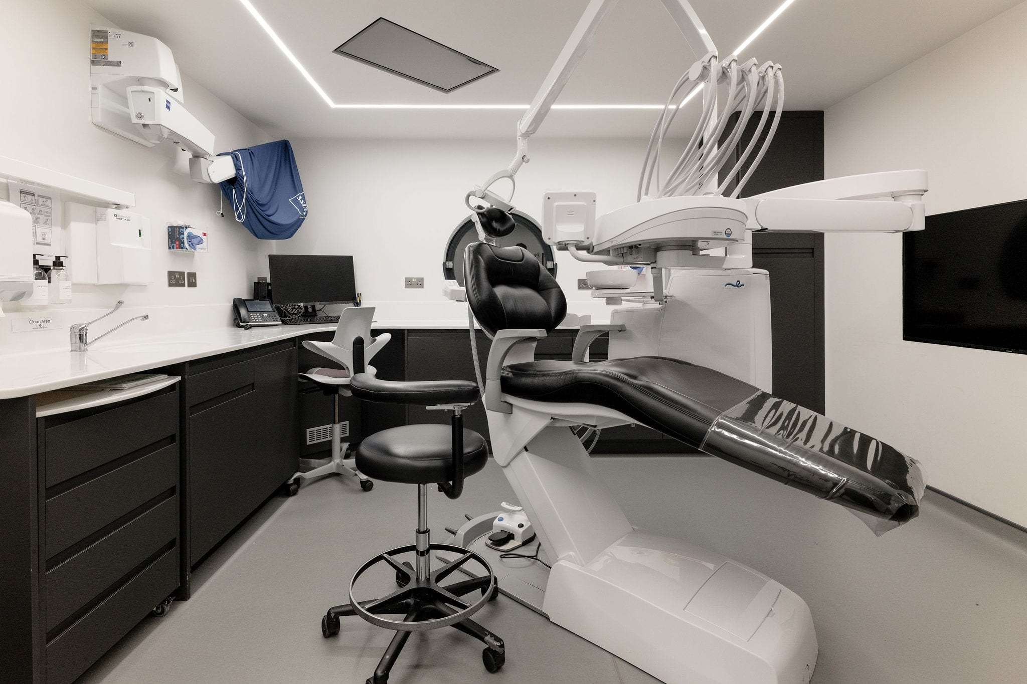 HOUSE OF DENTAL space